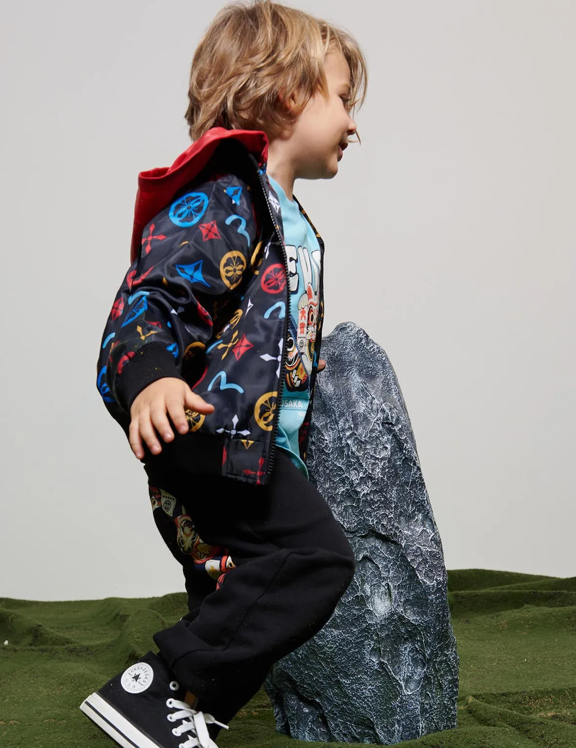 Allover Seagull and Kamon Print Jacket