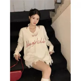 American hot girl white suit for women autumn and winter 2023 new letter halter vest raw edge v-neck sweater two-piece set A2234