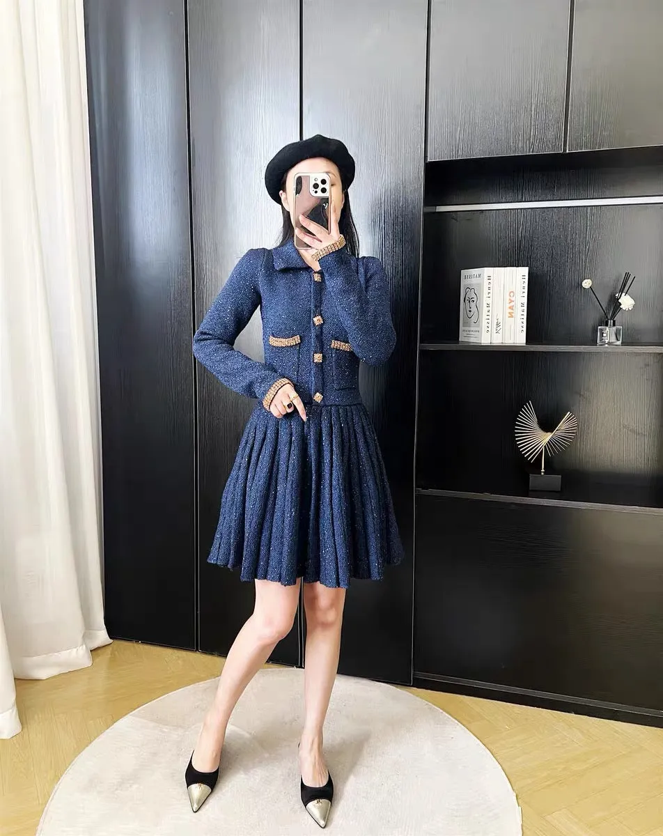 Autumn French retro sequin gold buckle diamond pleated slim-fitting small fragrant knitted dress bottoming slim sweater skirt D9