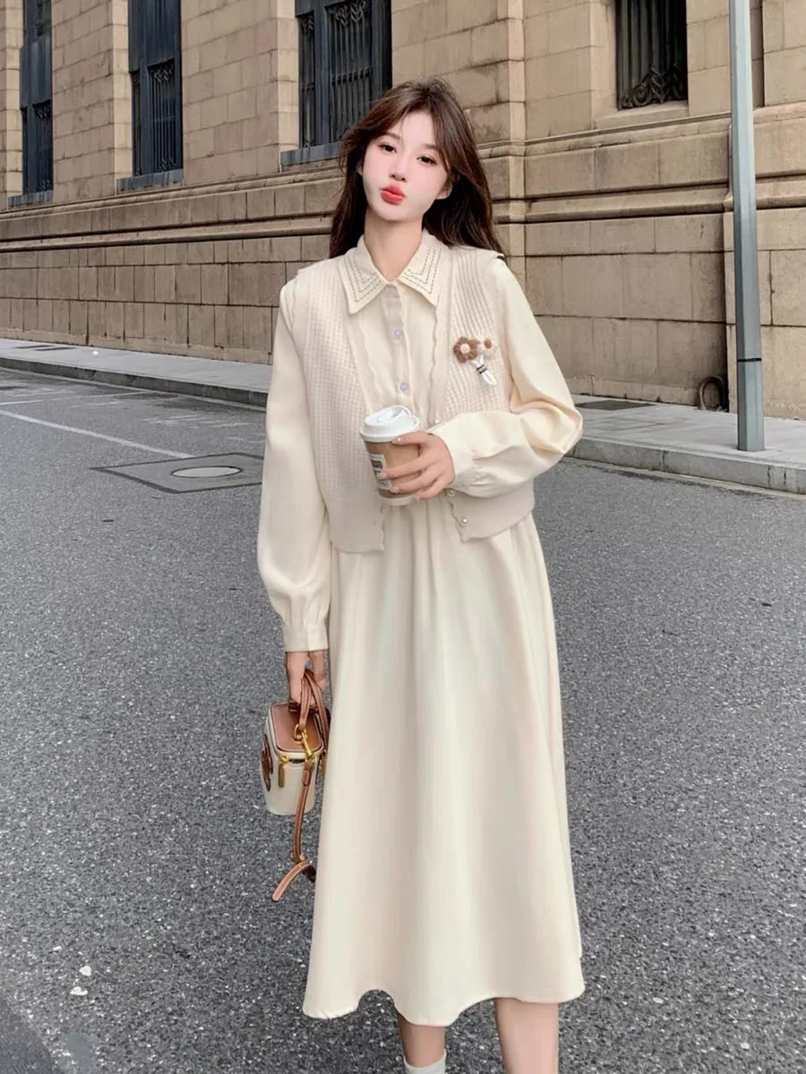 Beige knitted vest suit autumn women's 2023 new Korean college style slim dress two-piece trendy set