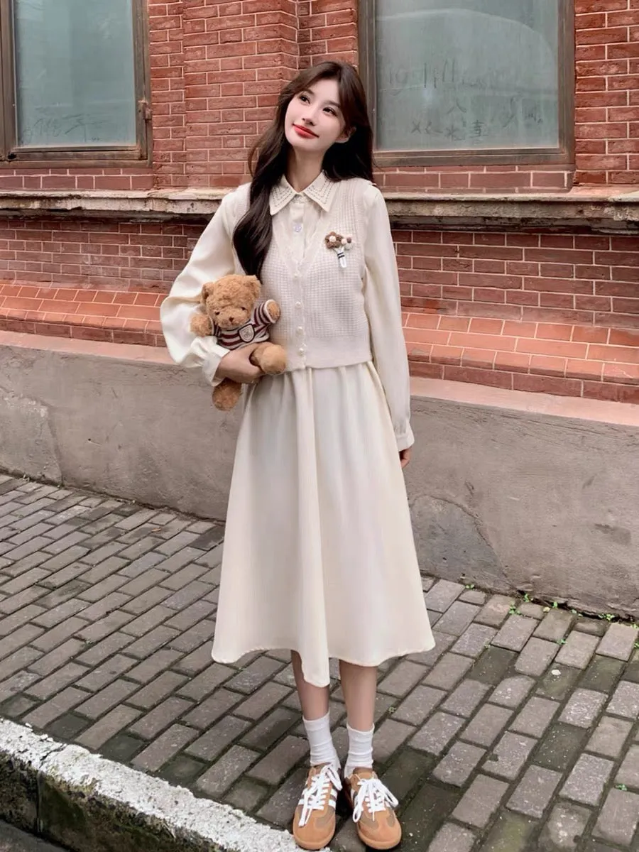 Beige knitted vest suit autumn women's 2023 new Korean college style slim dress two-piece trendy set