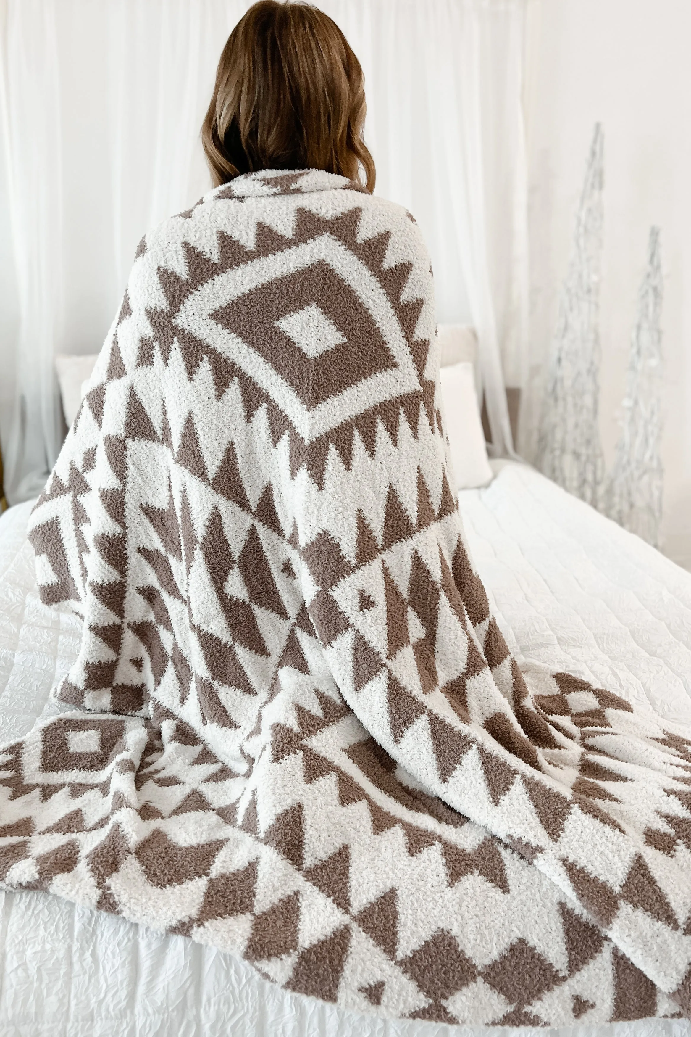 DOORBUSTER Cozier By The Minute Fuzzy Blanket (Taupe Aztec)