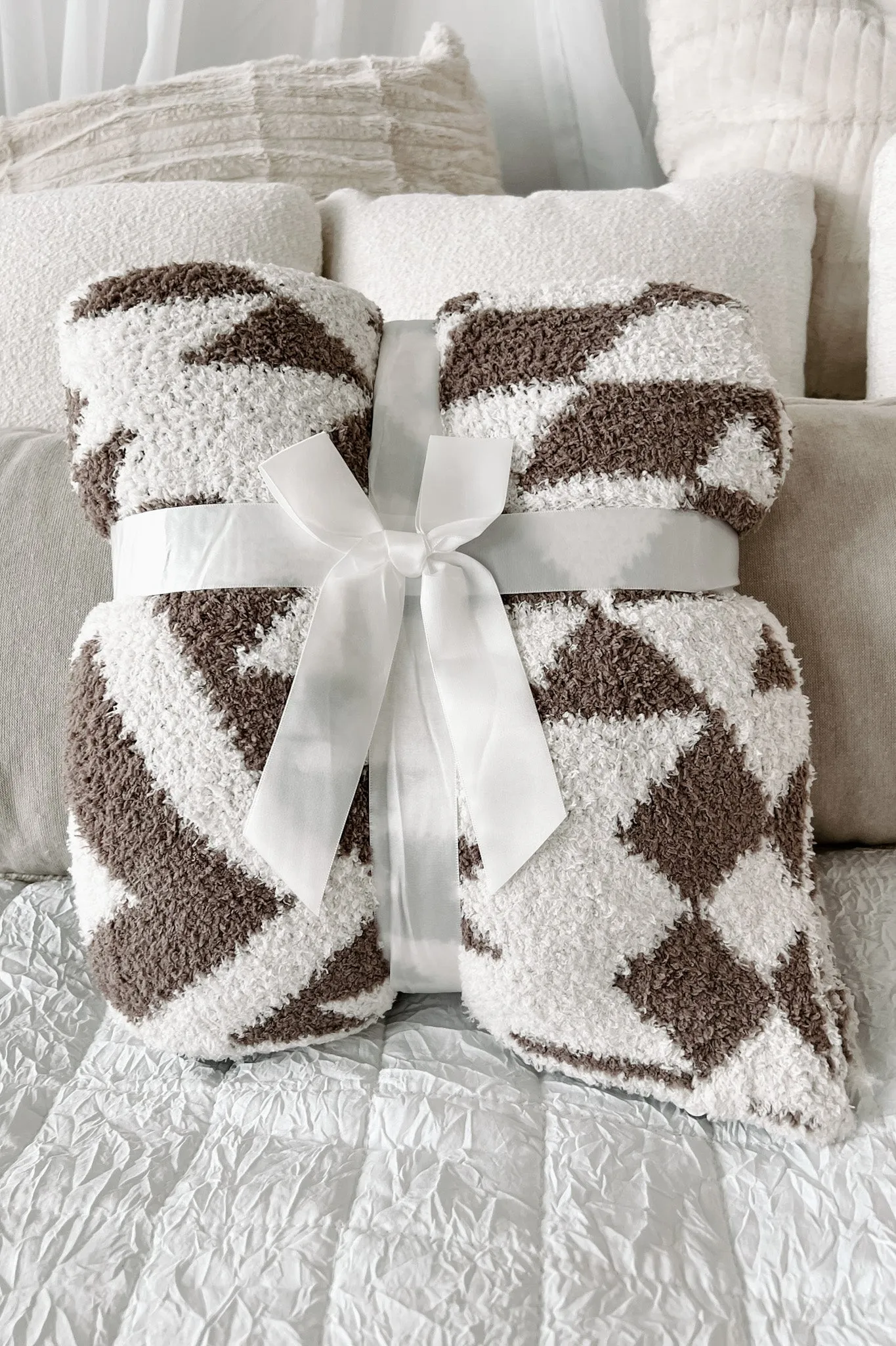 DOORBUSTER Cozier By The Minute Fuzzy Blanket (Taupe Aztec)