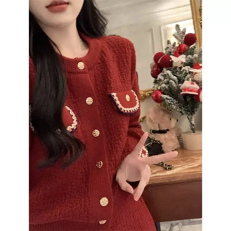 Fashionable little fragrance style Christmas red long-sleeved sweater jacket for women in autumn and winter high-waisted slimmin