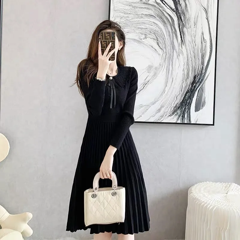 Hepburn little black dress 2023 spring new long-sleeved sweater skirt high-waisted A-line bottoming knitted dress for women autu