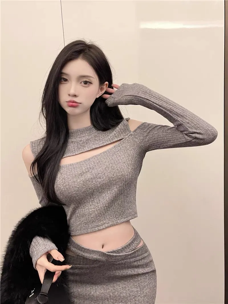 Knitted sweater for women in early spring with niche design, scheming hollow out, sexy temperament, bottoming top with short swe