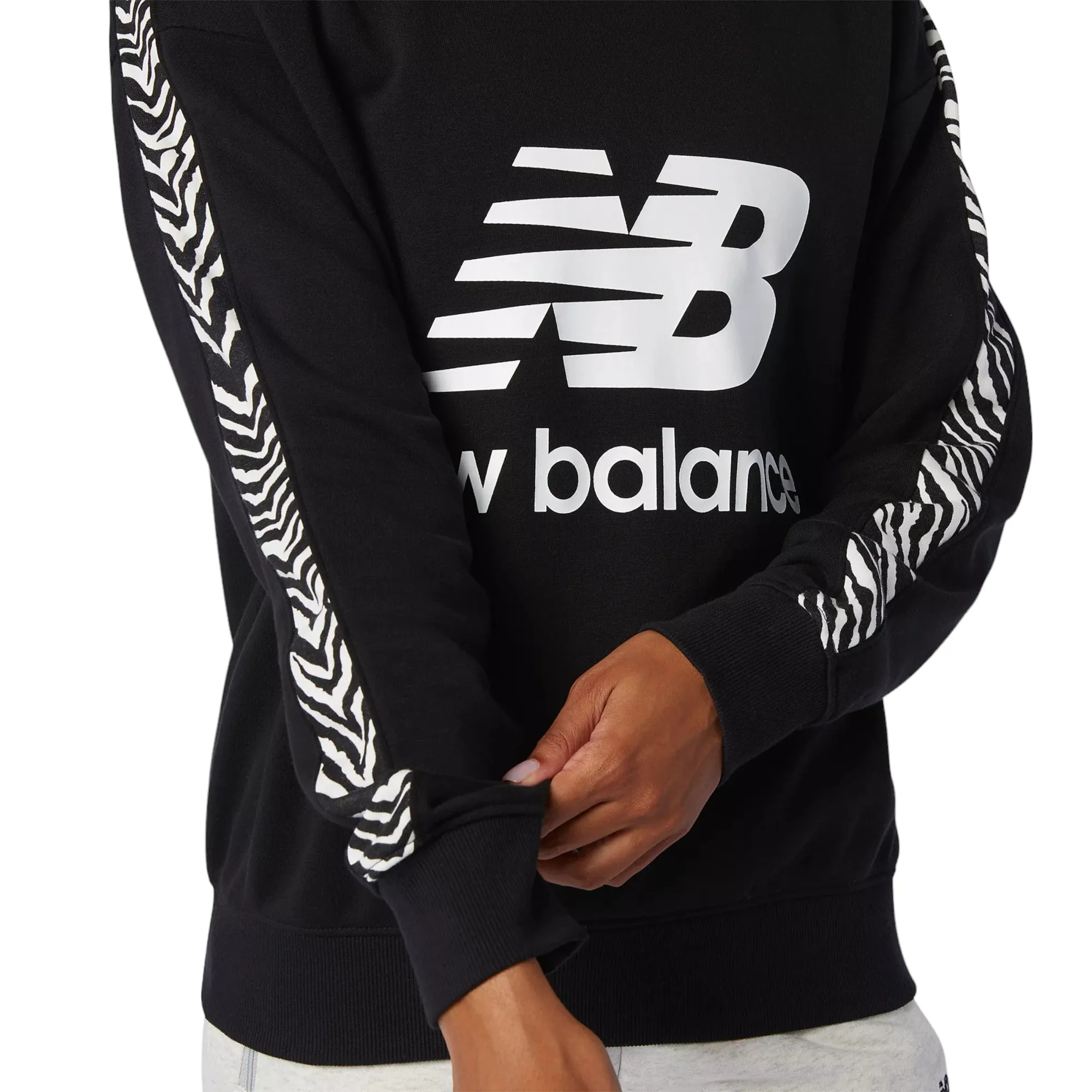 New Balance Womens NB Athletics Animal Print Crew Sweatshirt - Black