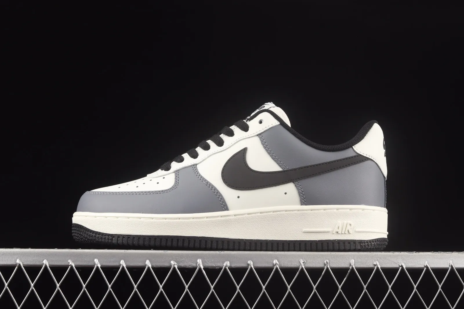 Nike Air Force 1 07 Low Charcoal Gray White Black DD3063-608