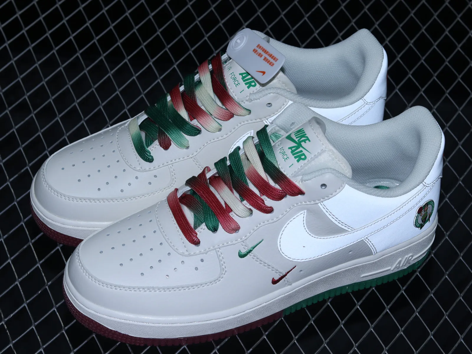 Nike Air Force 1 07 Low Cream White Green Red BO8569-034