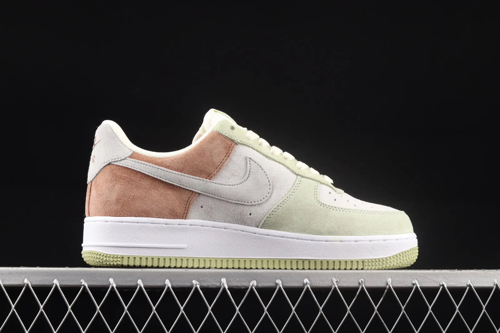 Nike Air Force 1 07 Low White Light Green Grey Brown DL5819-618