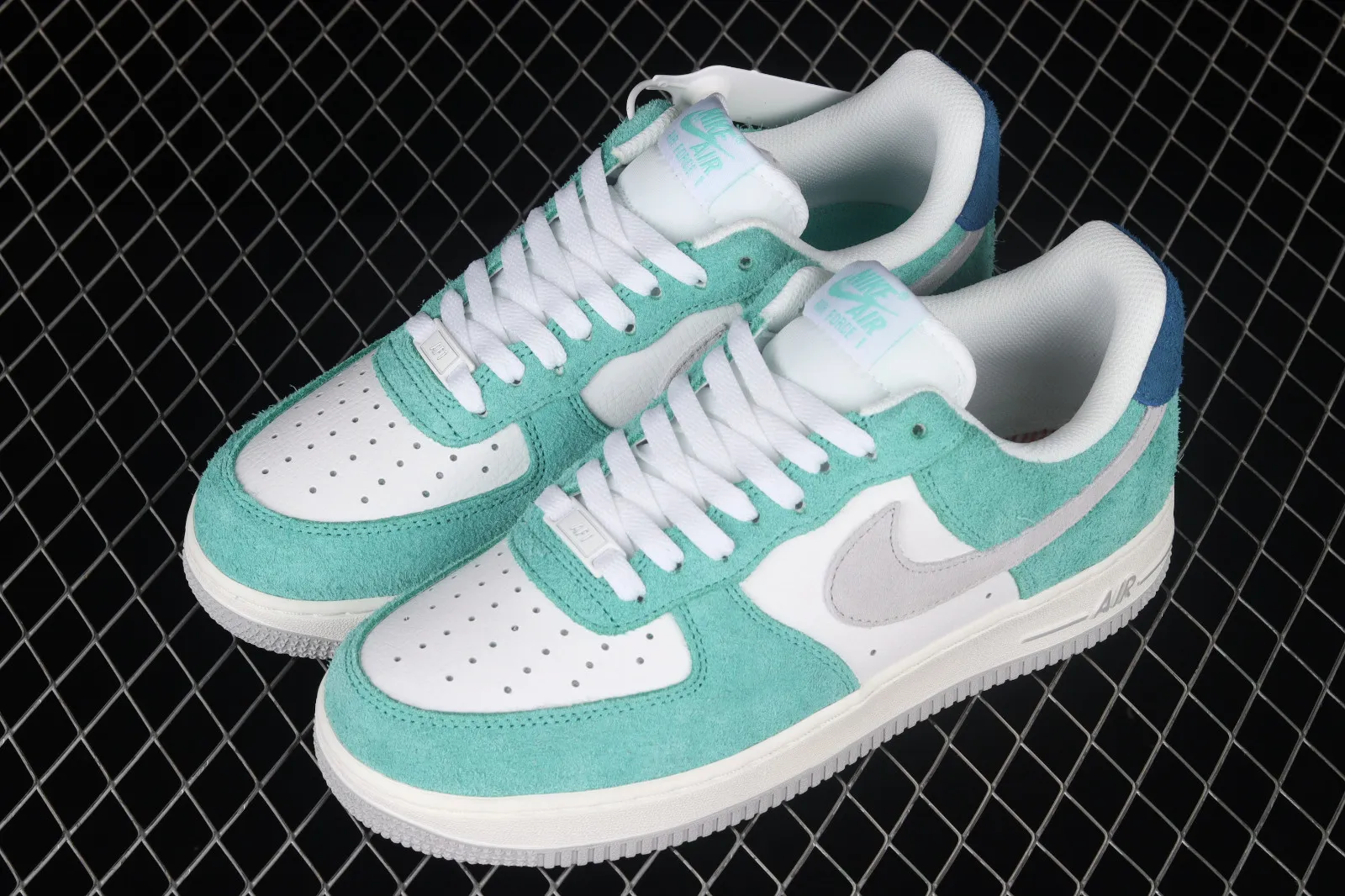 Nike Air Force 1 07 Low White Light Green Suede BQ8988-102