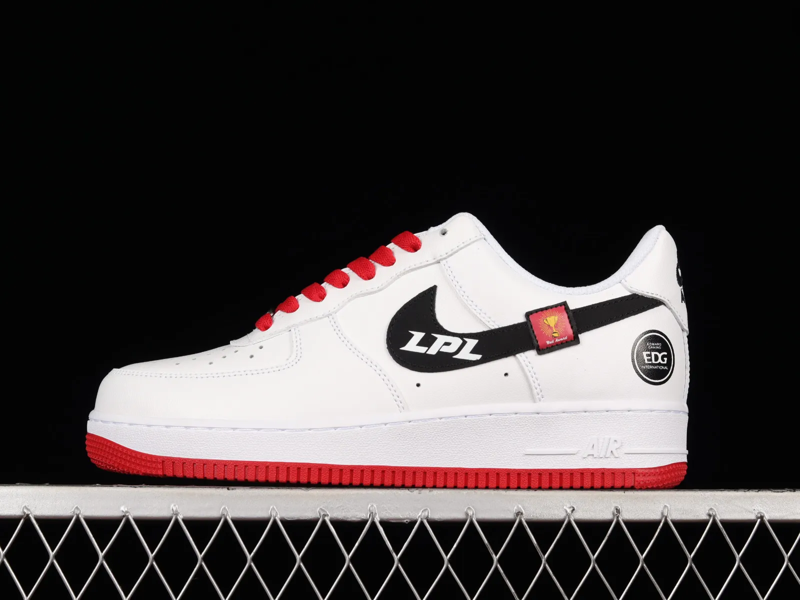 Nike Air Force 1 07 Low White Wine Red Black AF1234-008