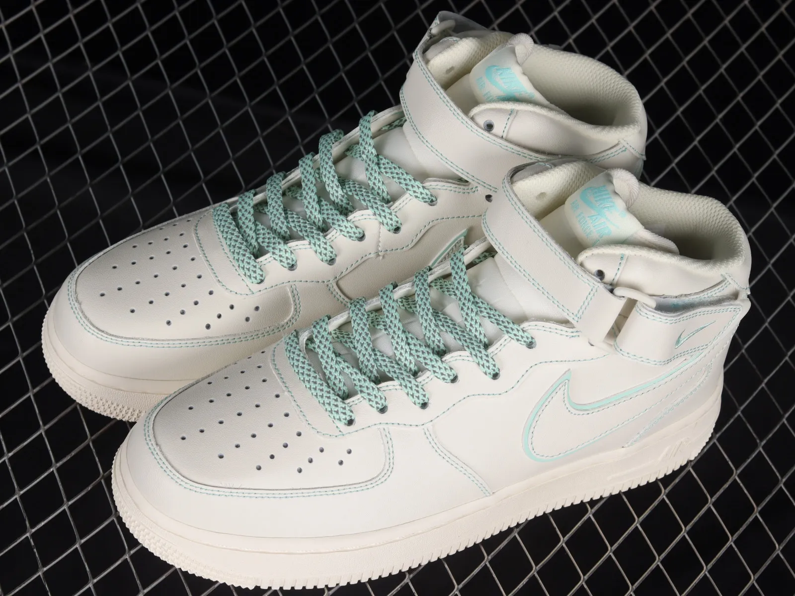 Nike Air Force 1 07 Mid Cream White Green BY6899-695