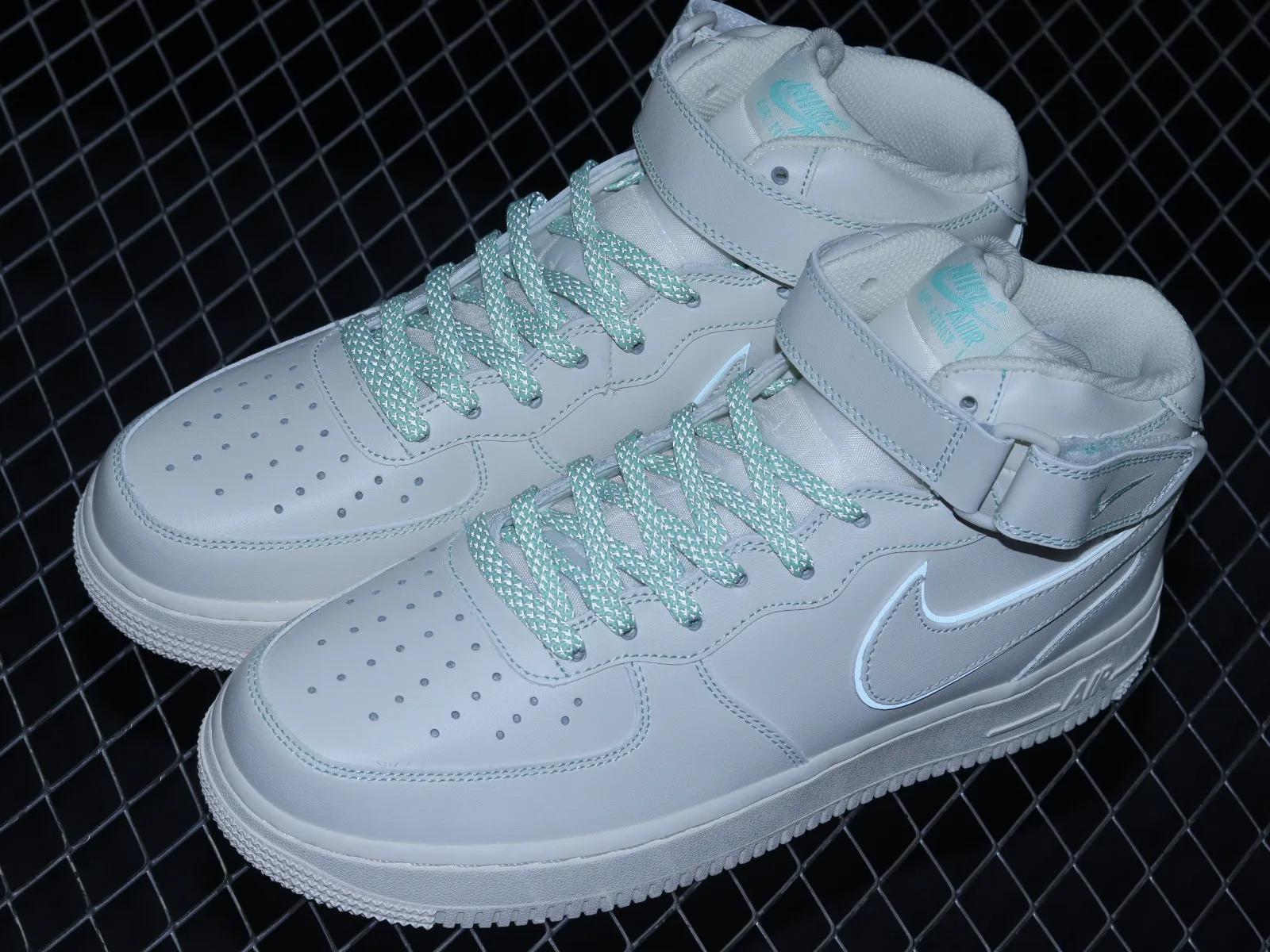 Nike Air Force 1 07 Mid Cream White Green BY6899-695