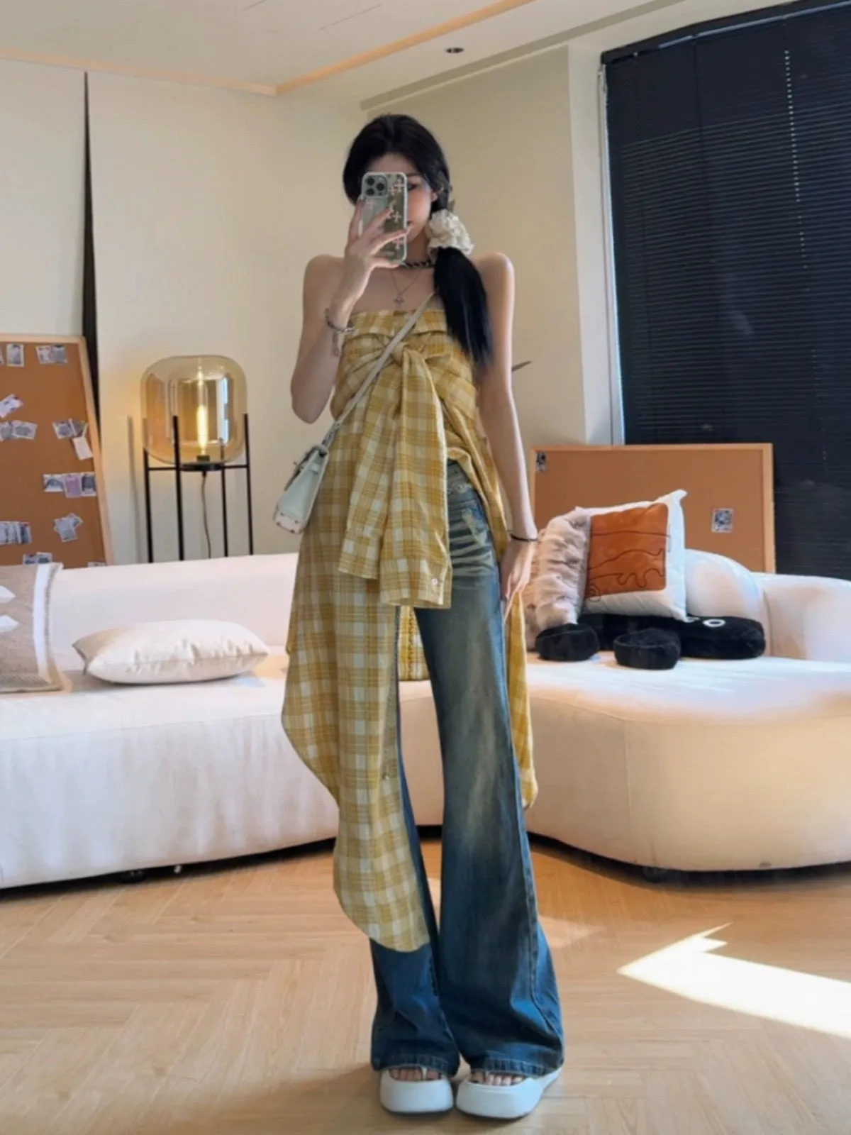 One-shoulder irregular twisted yellow plaid retro clavicle tube top 2024 new spring women's hot girl vest