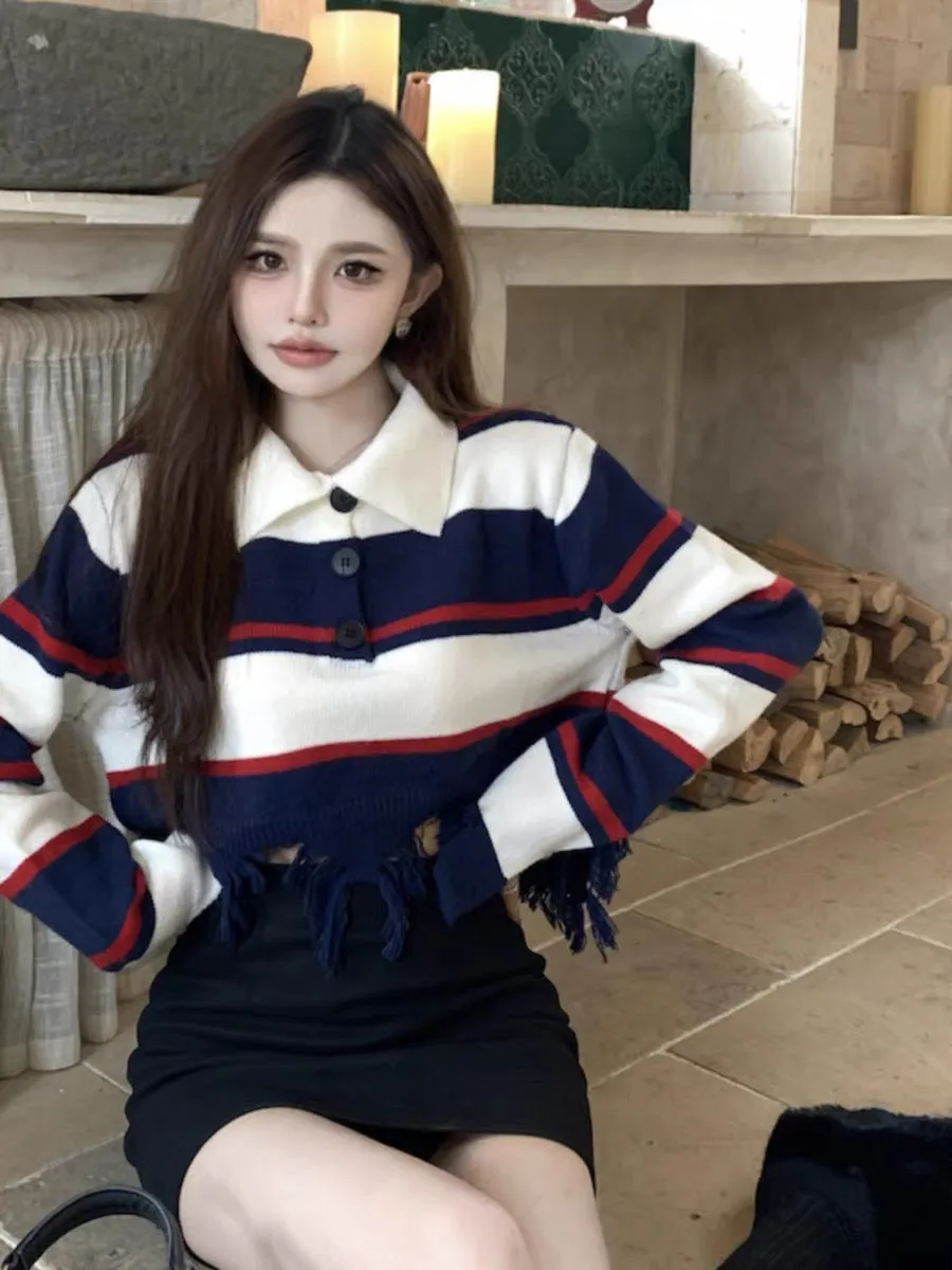 Retro contrast striped hole sweater autumn new outer wear women's polo collar design long-sleeved short sweater