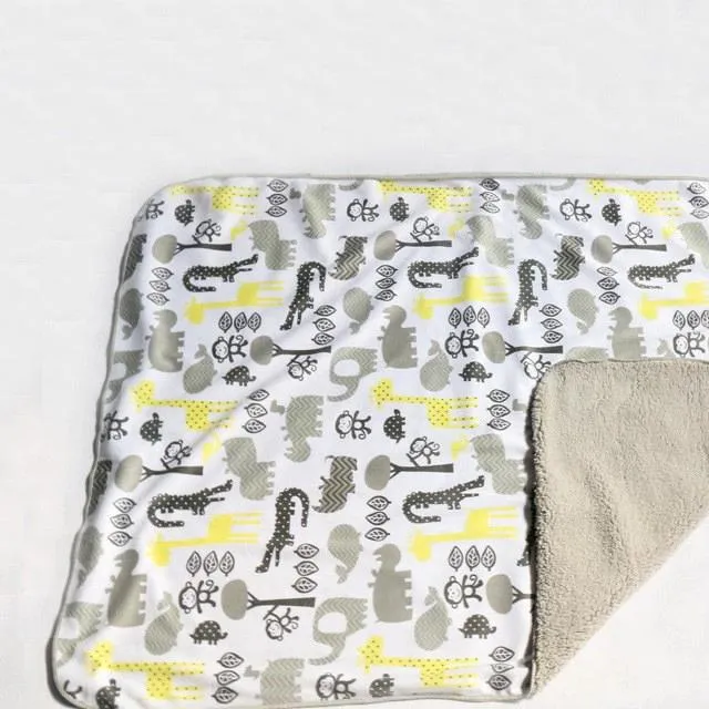 Yellow Jungle Giraffe New Born Baby Blanket