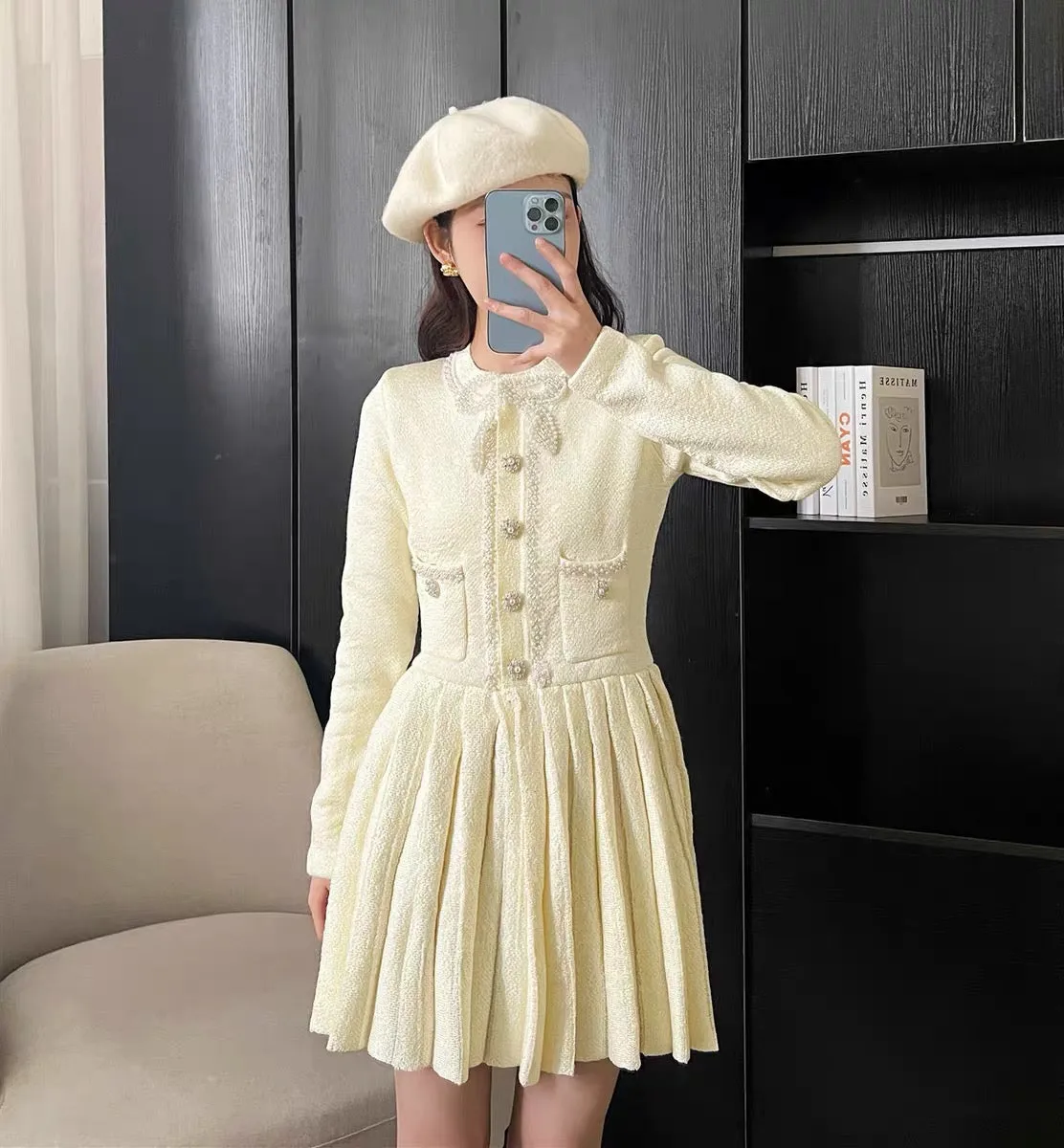 Zhou Ye's same style French retro rich daughter Xiaoxiang style slim white bow knitted dress sweater skirt D9195